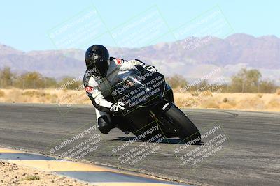 media/Feb-13-2022-SoCal Trackdays (Sun) [[c9210d39ca]]/Turn 7 Inside (1040am)/